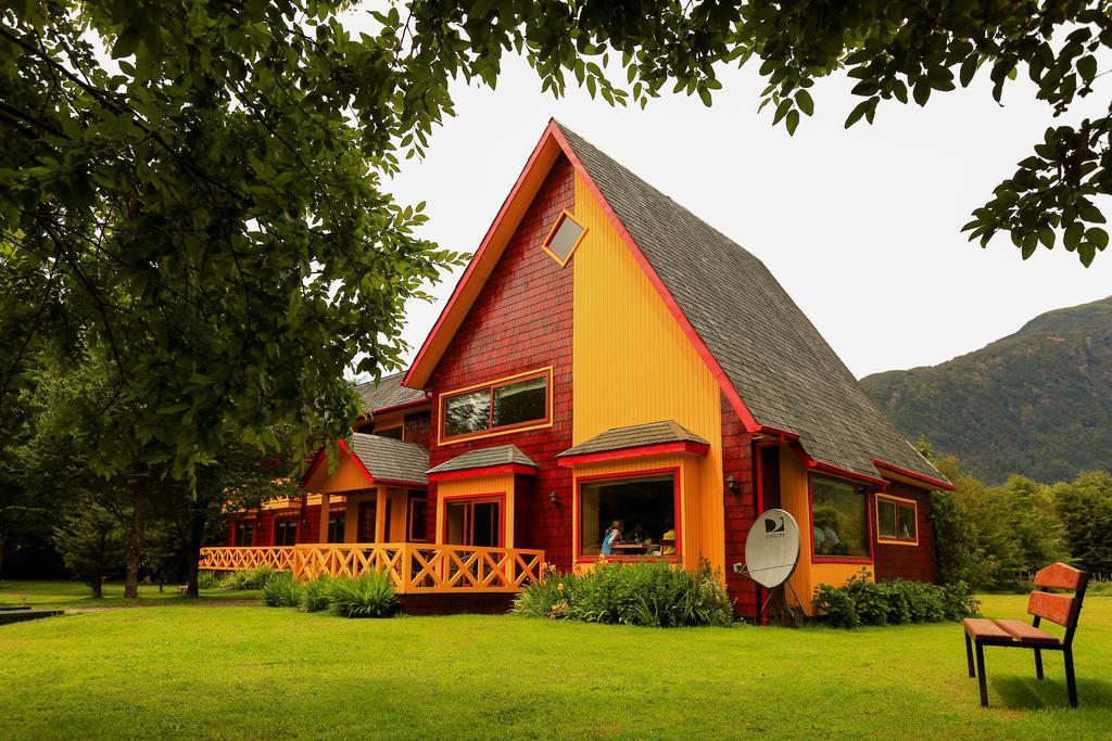Hotel Y Cabanas Patagonia Green Puerto Aysen Exterior photo